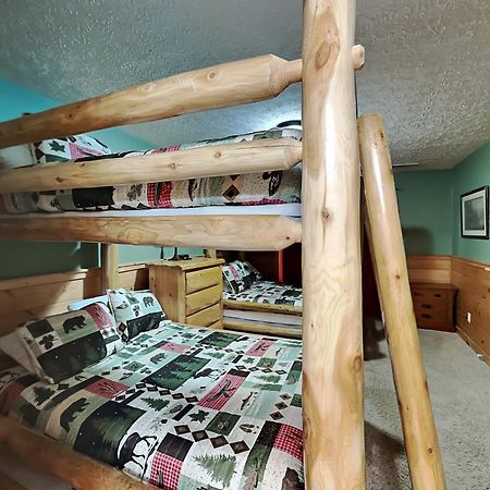 Above The Clouds, 4 Bedrooms, Pool Access, Private, Gaming, Sleeps 16 Gatlinburg Exterior photo