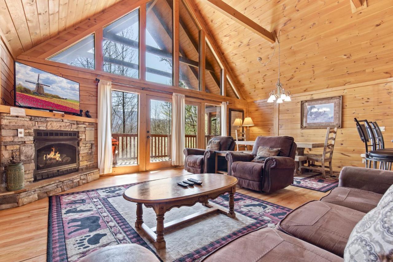 Above The Clouds, 4 Bedrooms, Pool Access, Private, Gaming, Sleeps 16 Gatlinburg Exterior photo