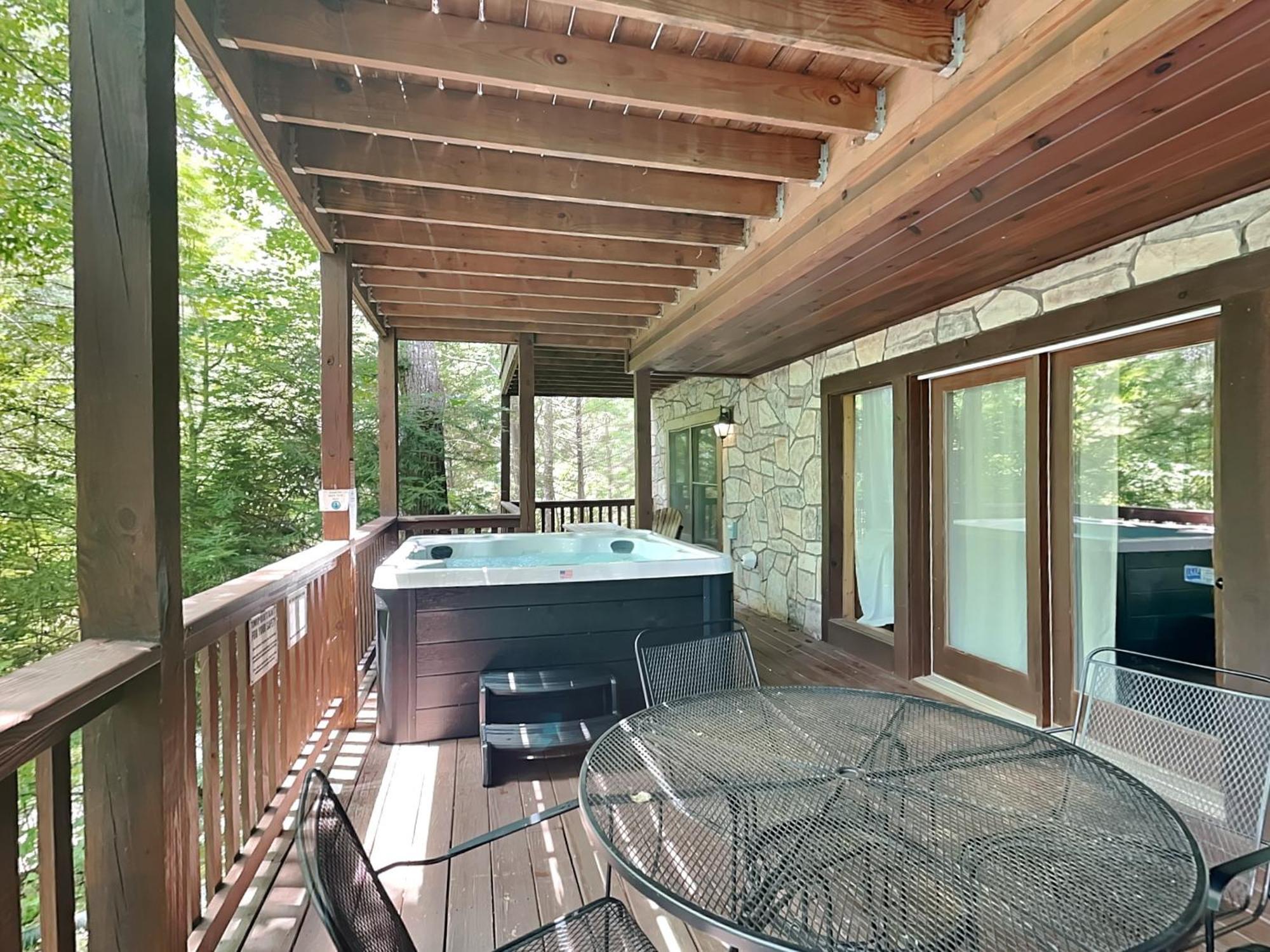 Above The Clouds, 4 Bedrooms, Pool Access, Private, Gaming, Sleeps 16 Gatlinburg Exterior photo